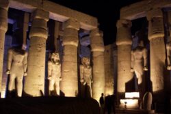 Paseo virtual por el templo de Luxor