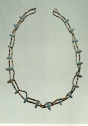 Cadena. Cuentas de cerámica 83 cm Mastaba D208 Guiza inv nº 3770 din V-VI