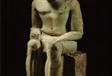 Estatua sedente de Djascha. Caliza 56 cm Serbad mastaba D 39-40 Guiza inv nº 2561 din V