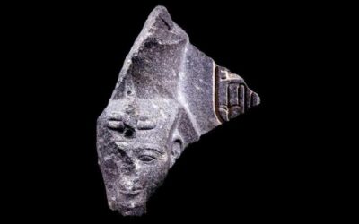 Vuelve a Egipto una cabeza de estatua de Ramsés II robada